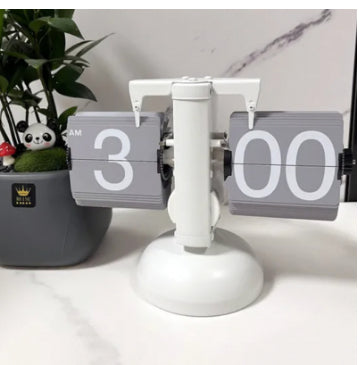 Flip Digital Clock Small Scale Table Clock Retro Flip Clock