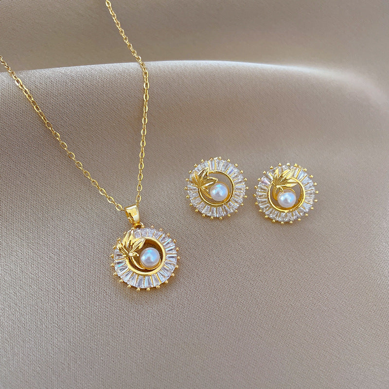 Square Full Diamond Personalized Round Ring Leaves Necklace And Earrings Suite